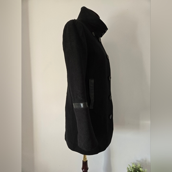 MACKAGE Wool/Cashmere/Leather Women's Black Button-Up Coat. Size Small - Picture 5 of 14